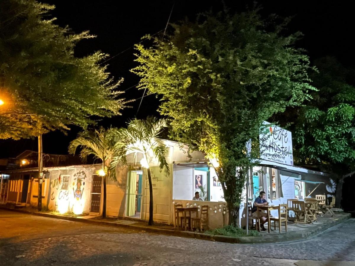 Mango Cafe And Hostel 南圣胡安 外观 照片